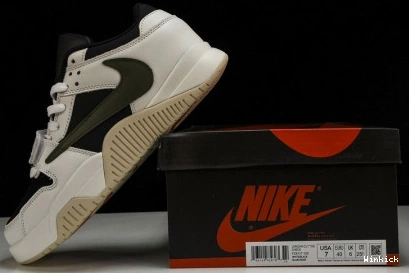 The Jordan Cut FZ8117-1001 x Check Travis Scott 0909